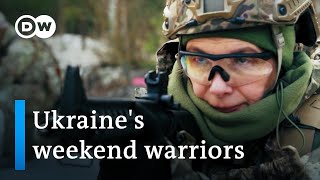 Ukrainian civilians prepare to join the fight against Russia | Focus on Europe