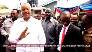 TAZAMA HALI ILIVYO WAKATI BW.LOWASSA AKIWASILI MAKAO MAKUU CHADEMA BAADAYA KUSAINI FOMU YA URAIS