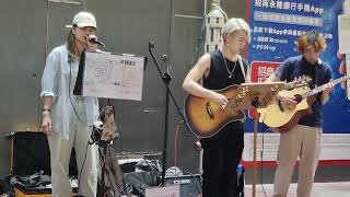 有心人-張國榮 / 戀愛腦之死-陳健安 (Cover) @旺角銀行中心E2 Busking 2024.08.04