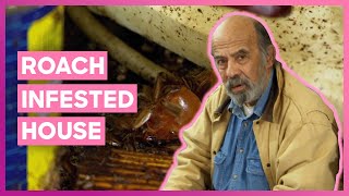 Cleaners Find A Nest of Roaches In Hoarder’s House | Hoarding: Buried Alive