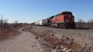 East bound BNSF 6586 leads a long manifest video cut short due to camera dieing (Read desc)