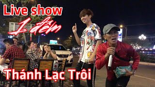 Thánh Lạc trôi Live show 1 đêm hát kẹo kéo khiến gái xinh quán mê mẫn với điệu nhảy