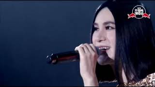 [考古 | 现场版LIVE] #尚雯婕 Laure Shang - Dog Days Are Over 【2014红牛不插电演唱会Red Bull Unplugged Concert - 湛江站】