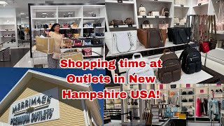 Shopping time at the Outlets in New Hampshire, USA!