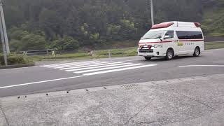 救急車本気の緊急走行（大洲地区消防小田出張所）