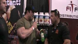 Scott Milne and Darren Toma at the 2009 Olympia