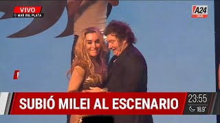 📣 Javier Milei subió al escenario en el show de Fátima Flórez