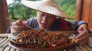 It’s cool to eat cold grass carp like this, and it’s more enjoyable than eating boiled fish