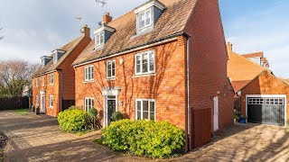 Magnificent 5 Bedroom Detached Home with Tandem Garage and Large Garden!