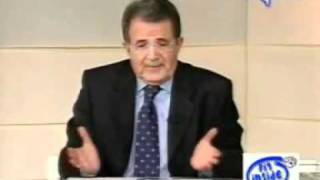 Onorevole Romano PRODI - si commenta da solo con quel suo sorrisetto inkulerino .mp4