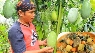 Kare bligo buah kundur pedas daun singkong daging sapi mendoan dages