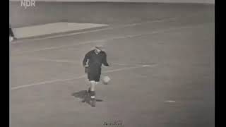 Lev Yashin was not easy to beat (best goalkeeper)