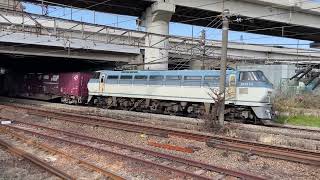 72レ(吹A9) (吹)EF66-111  2022.2.1 12:49  浜川崎駅