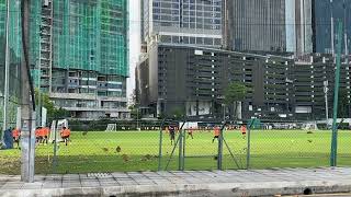 マレーシア　近所の少年サッカーチームの練習風景