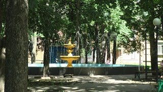 У Лозовій ввімкнули водограї