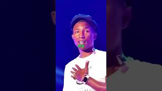 crowd-sings-get-lucky-for-pharrell-williams