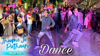Jhoome Jo Pathaan Song | Wedding Dance - in public😲😮| Shah Rukh Khan,Deepika paduko| Sonusiddharth