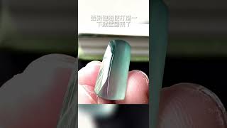 車珠子剩的邊角料，讓徒弟出個題材，結果他順便打磨一下就送回來了，大家說他是不是翅膀硬了，都敢隨便唬弄我了？#翡翠 #無事牌 #冰種   #翡翠設計 #緬甸玉 #玉石 #翡翠玉石 #翡翠玉 #翡翠a玉