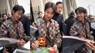 J-HOPE at Louise Vuitton in Paris Global Fashion Show.  [제이홉 Spotlight]| 20012025