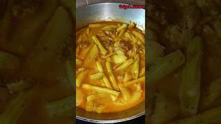 ସଜନା ଛୁଇଁ ଆଳୁ ବଡ଼ି ବେସର😋/sajana chhuin aloo besara#viral#shorts