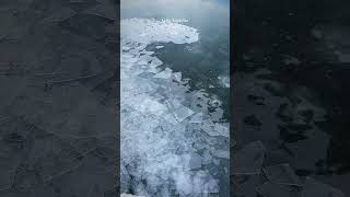 hypnotic ice stacking - ❄️ Lake Superior 🌬🌨❄️