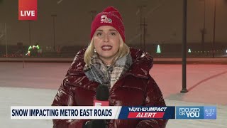 Illinois traffic snarled by snow Monday