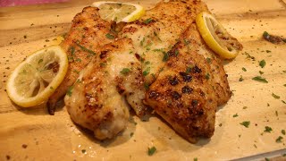 Chicken breast with butter and lemon, turkey breast quickly delicious with few ingredients