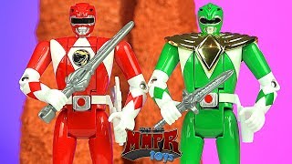 Power Rangers Auto Morphin Red \u0026 Green Figures! NEW Legacy Figures!