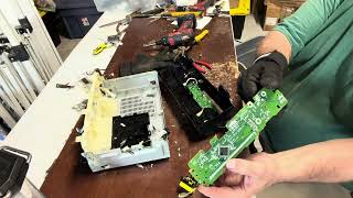 Scrapping Electronics for Chip Boards and Chips Storage Unit #storageunitfinds #treasurehunt