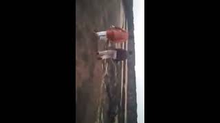 Raigad Issue : A Man Slapped Due to Drinking Wine On Raigad Fort