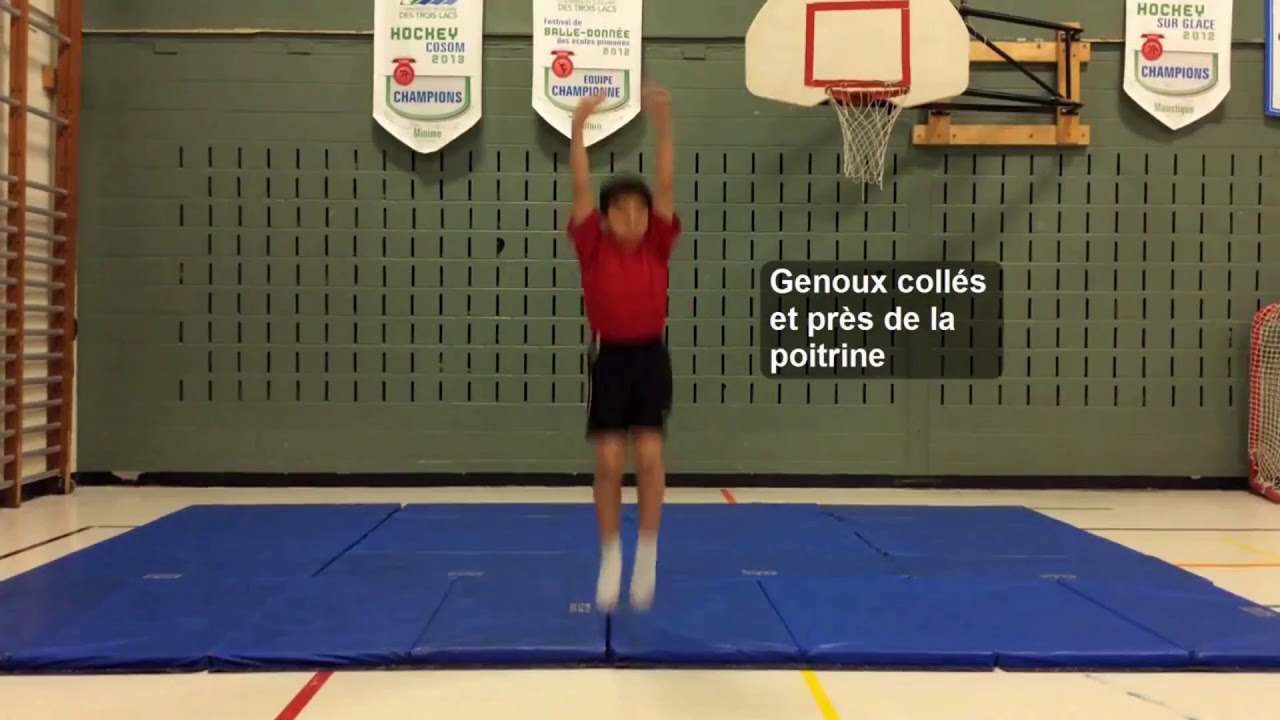 Saut Groupé Genoux Poitrine - YouTube