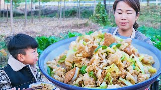 【农家的小勇】小勇做山西特色炒不烂子，青椒肉丝炒的太地道了，一大碗没吃过瘾