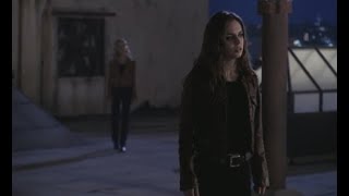 Angel - Buffy and Faith on the rooftop 1x19 (Sanctuary)
