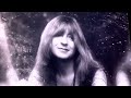 landslide stevie nicks live emotional tribute to christine mcvie 3 10 23 los angeles