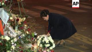 SKorean leader pays respects at Bataclan theatre