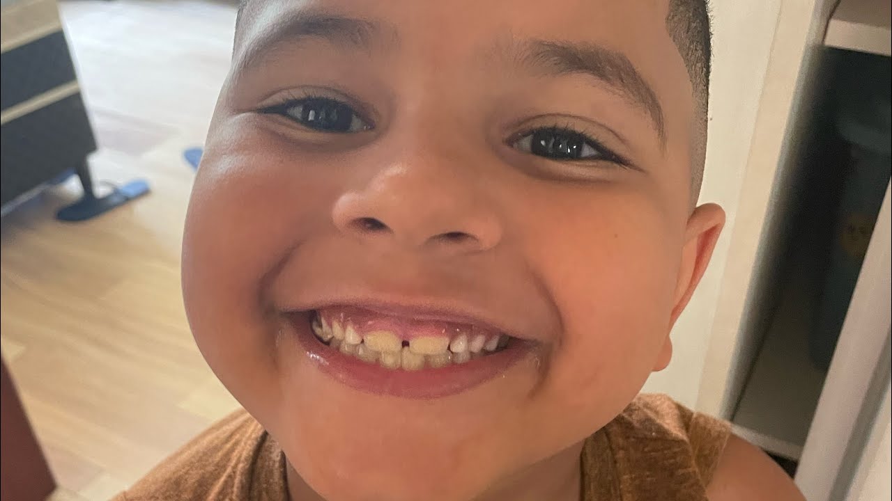 Batendo Figurinha Bafão Youtube