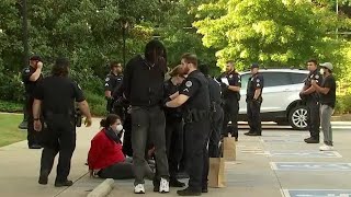 UGA students arrested during anti-war demonstration on campus