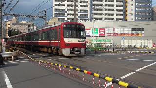 京急新1000形(ステンレス車)　八丁畷駅通過