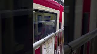 京急2100形快特三崎口行き横浜駅出発シーン#京急 #京急2100形 #shorts #short