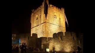 Bragança - Portugal 2 o castelo à noite