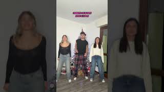 LUCA CAMPOLUNGHI OBBLIGATO DA ALICE MUZZA E ALICE CAROLLO A FARE I TREND NATALIZI #tiktok #coppia