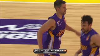 Daniel Kickert with 19 Points vs. Cairns Taipans