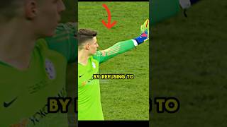 This Goalkeeper Refused To Be Substituted‼️