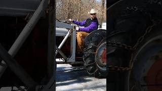 How to properly operate a Ford 9N tractor #vgg #ford #tractor