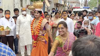 Jogini Nisha Kranthi Bonam 2020 | Girl Teenmar Dance at Old City Bonalu 2020 | Uppuguda Bonalu 2020