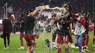Mit der Fans und Bierduschen | So feiert der FC Bayern die 10. Meisterschaft in Folge