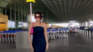 Urvashi Rautela Spotted At Mumbai Airport | ઉર્વશી રૌતેલા મુંબઈ એરપોર્ટ પર બ્લેક લૂકમાં જોવા મળી