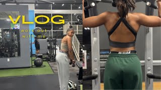 VLOGTOBER| upper body workout, protect your melanin, gym tips , etc.