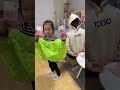 爸爸平时不给零花钱，女儿只好用这招了 ！ funny 搞笑 baby