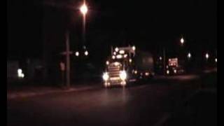 Kenworth T904 taking off